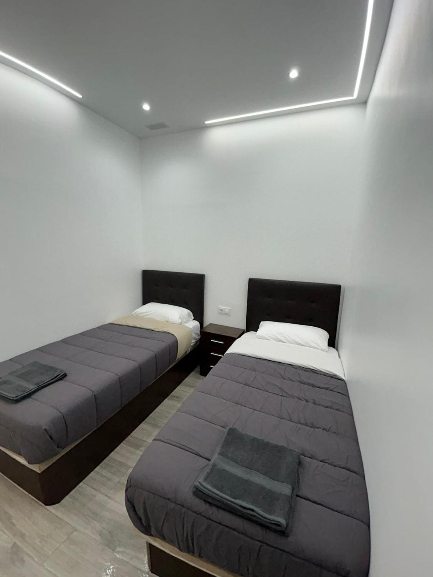 Luxury Sweet Home El Prat de Llobregat Bagian luar foto
